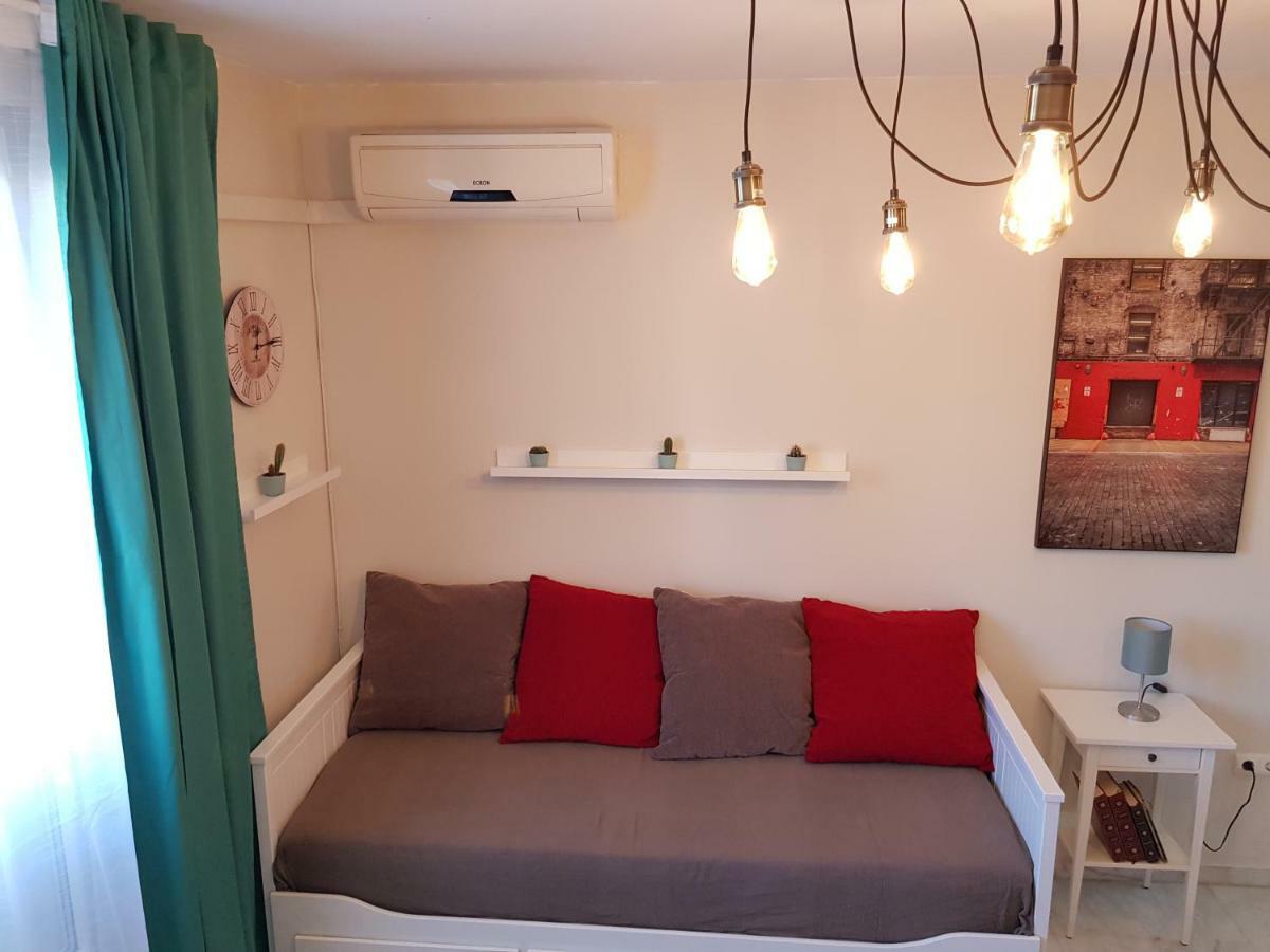 **** Genuar Apartments Malaga Center Extérieur photo