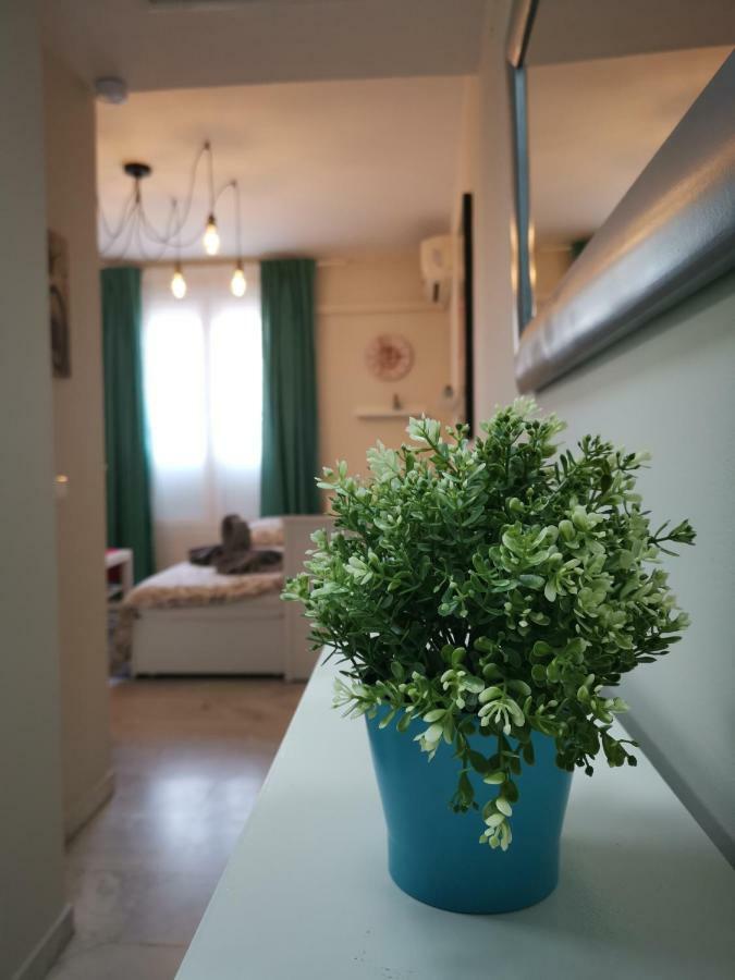 **** Genuar Apartments Malaga Center Extérieur photo